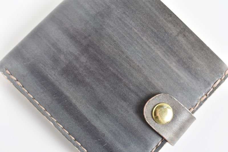 画像2: the Black（ホックの二つ折り財布） (2)